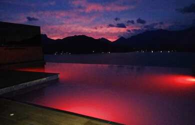 Imagem 7: Aluguel Temporada. Piscina, 5 Vagas na garageme3 Dormitórios