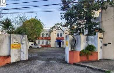 Imagem: O depósito possui 5 Vagas na garagem, 800m² de Área e está