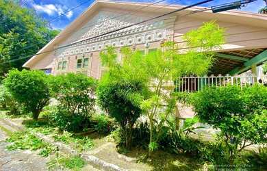 Imagem: A casa possui 5 Dormitórios, 5 Banheiros, 3.500m² de Área