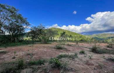 Imagem: O terreno possui 6186m² de Área e está localizado em Pedro