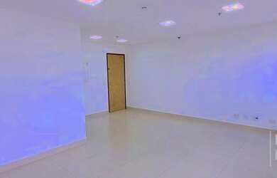 Imagem: O depósito possui 1 Vaga na garagem, 32m² de Área e está