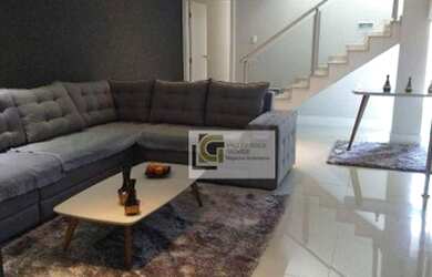 Imagem: A casa possui 3 Dormitórios, 3 Banheiros, 2 Vagas na garagem