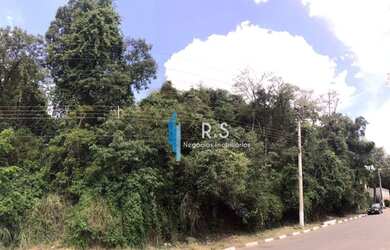 Imagem: O terreno possui 1000m² de Área e está localizado em Louveira