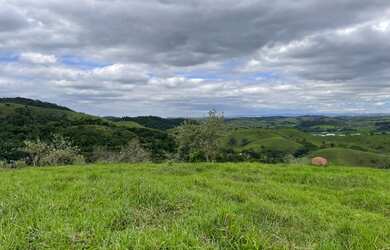 Imagem 14: Apenas 3km do asfalto. 2.500m² de Área