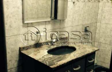 Imagem: A casa possui 3 Dormitórios, 1 Banheiro, 3 Vagas na garagem