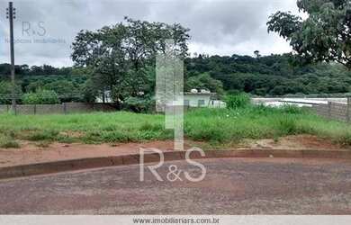 Imagem: O terreno possui 625m² de Área e está localizado em Louveira