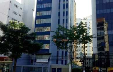 Imagem: O depósito possui 5 Vagas na garagem, 1.600m² de Área e