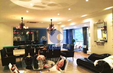 Imagem: O apartamento possui 4 Dormitórios, 4 Banheiros, 5 Vagas na