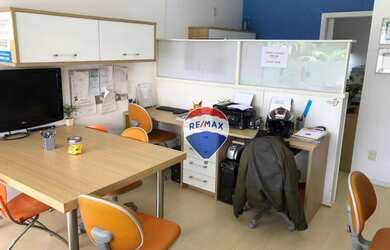 Imagem: O depósito possui 1 Vaga na garagem, 28m² de Área e está