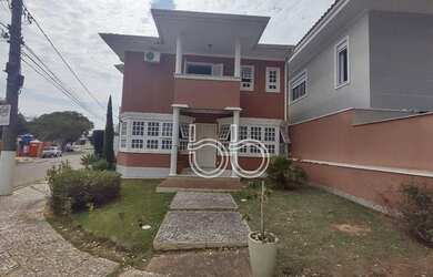 Imagem: A casa em condomínio possui 4 Dormitórios, 5 Banheiros, 4