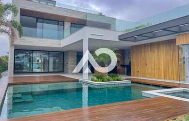 Imagem: A casa em condomínio possui 5 Dormitórios, 5 Banheiros, 5