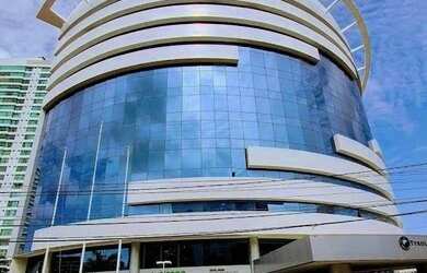 Imagem: O depósito possui 2 Vagas na garagem, 64m² de Área e está