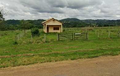 Imagem: O terreno possui 20.000m² de Área e está localizado em Distrito