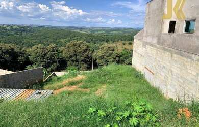 Imagem: O terreno possui 300m² de Área e está localizado em Terras