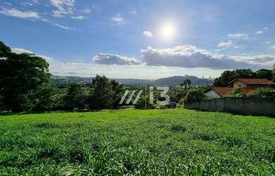 Imagem: O terreno possui 800m² de Área e está localizado em Atibaia