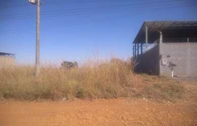 Imagem: O terreno possui 360m² de Área e está localizado em Jardim