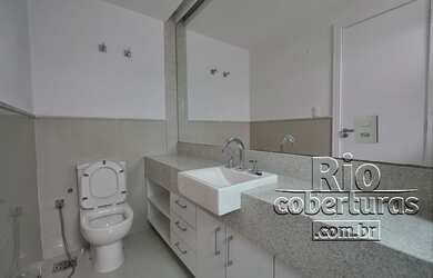 Imagem 13: Cobertura à venda no Recreio dos Bandeirantes. RJ. Quadra da praia