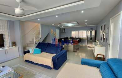 Imagem: A casa possui 4 Dormitórios, 4 Banheiros e 161m² de Área