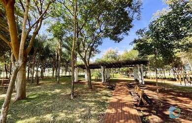 Imagem: O terreno possui 1.500m² de Área e está localizado em Cravinhos