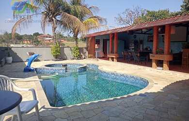 Imagem: A fazenda possui 450m² de Área e está localizado em City