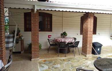 Imagem: A casa em condomínio possui 3 Dormitórios, 3 Banheiros, 4