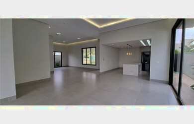 Imagem: A casa em condomínio possui 3 Dormitórios, 4 Banheiros, 3