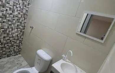 Imagem: A casa possui 2 Dormitórios, 1 Banheiro, 1 Vaga na garagem