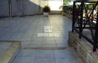 Imagem: A casa possui 4 Dormitórios, 2 Banheiros, 2 Vagas na garagem