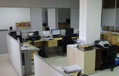 Imagem: O depósito possui 130m² de Área e está localizado em Centro