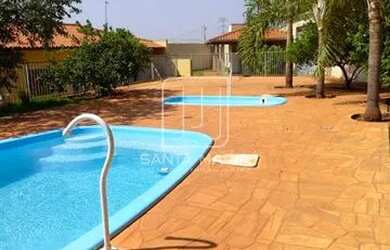 Imagem: A casa possui 1 Dormitório, 1 Banheiro, 2 Vagas na garagem