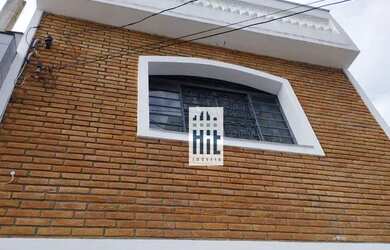 Imagem: A casa possui 3 Dormitórios, 3 Banheiros, 2 Vagas na garagem