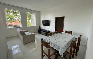 Imagem: O apartamento possui 3 Dormitórios, 1 Banheiro, 1 Vaga na garagem