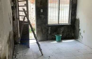 Imagem: A casa possui 1 Dormitório, 1 Banheiro e está localizado