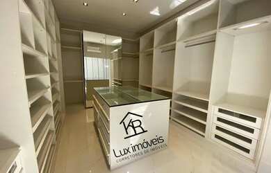 Imagem 6: 4 suítes, fino acabamento na Ponta Negra, aceita financiamento