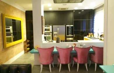 Imagem: O apartamento possui 4 Dormitórios, 5 Banheiros, 5 Vagas na