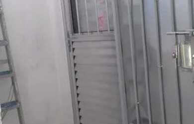 Imagem: A casa possui 2 Dormitórios e 1 Banheiro e está localizado