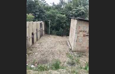 Imagem: A casa possui 1 Dormitório, 1 Banheiro e está localizado