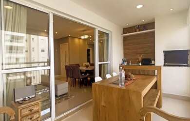 Imagem: O apartamento possui 3 Dormitórios, 4 Banheiros, 2 Vagas na