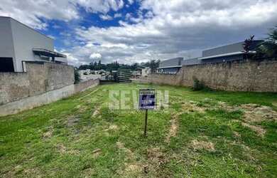 Imagem: O terreno possui 600m² de Área e está localizado em Piratininga