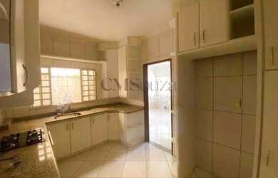 Imagem 11: Casa para alugar no Quebec 7 dormitórios (2 suítes), 360m², 4 vagas Londrina/PR