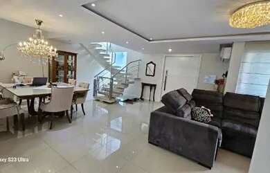 Imagem 15: Casa em Porto Alegre, no bairro Hípica, com 3 dormitório s , e 3 banheiros,...