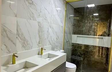 Imagem 12: Residência de Luxo com Piscina, Jacuzzi e Espaço Gourmet Completa e...