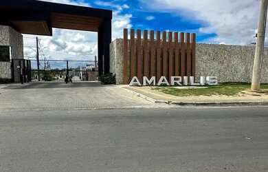 Imagem: O terreno possui 273m² de Área, Piscina, Varanda, Guarda roupa