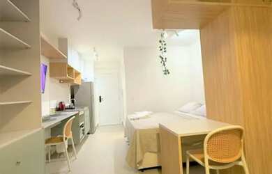 Imagem 2: Studio de 1 quarto, mobiliado, com varanda, linda vista e ótima estrutura no prédio. Perto