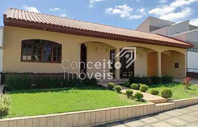 Imagem: A casa em condomínio possui 3 Dormitórios, 2 Banheiros, 3