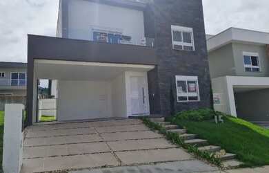 Imagem: A casa em condomínio possui 3 Dormitórios, 4 Banheiros, 2