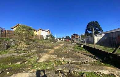 Imagem: O terreno possui 2.027m² de Área e está localizado em Canela