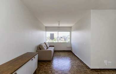 Imagem: O apartamento possui 3 Dormitórios, 2 Banheiros, 1 Vaga na