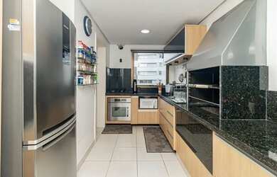 Imagem 10: Apartamento MOBILIADO com 105 metros 3 quartos 2 vagas no bairro Bela Vista - Porto Alegre