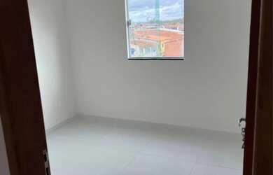 Imagem: A casa possui 2 Dormitórios, 1 Banheiro, 60m² de Área e